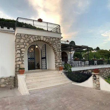 Bed & Breakfast Gli Archi Sul Mare *