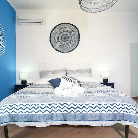 Gli Archi Sul Mare Gaeta