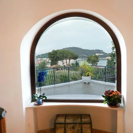 Gli Archi Sul Mare * Gaeta